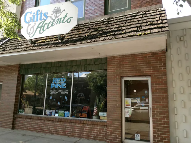 Red Pine Crafts & Gifts