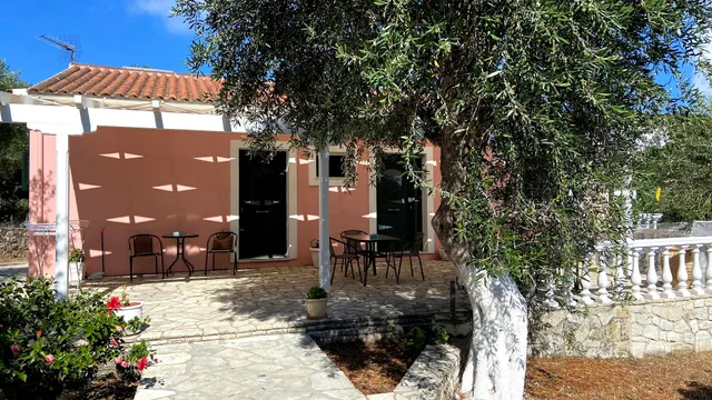 Ranias Case Dell Olivetto