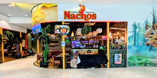 Nachos Restaurant, Fields