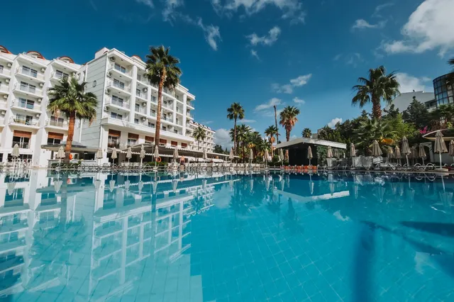 Hotel Grand Ideal Premium