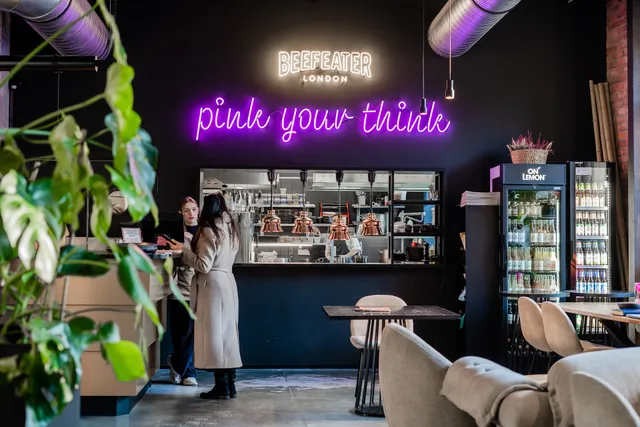 Magenta Colorfood & Liquids