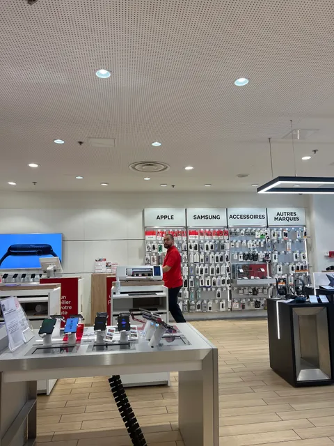Boutique SFR Nimes Cap Costières