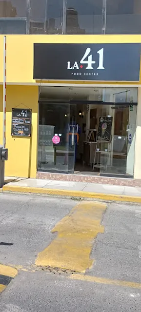 La 41 food center