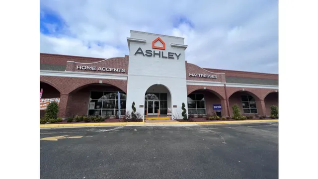 Ashley Store