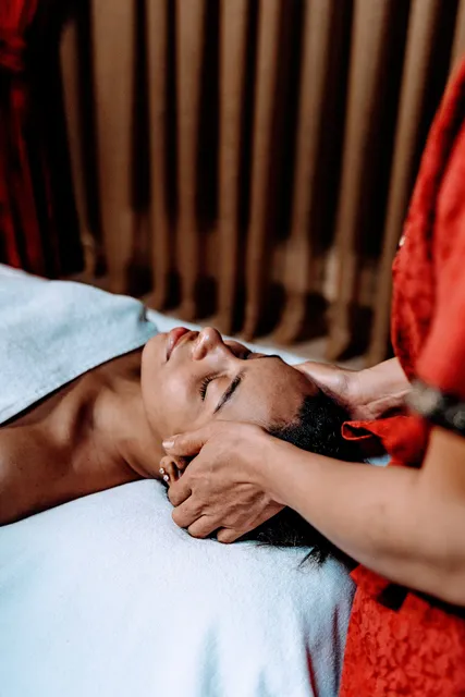 Lush Massage & Beauty