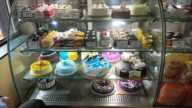 Monginis Cake Shop