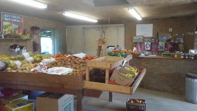 Wingard Produce Roadside Stand