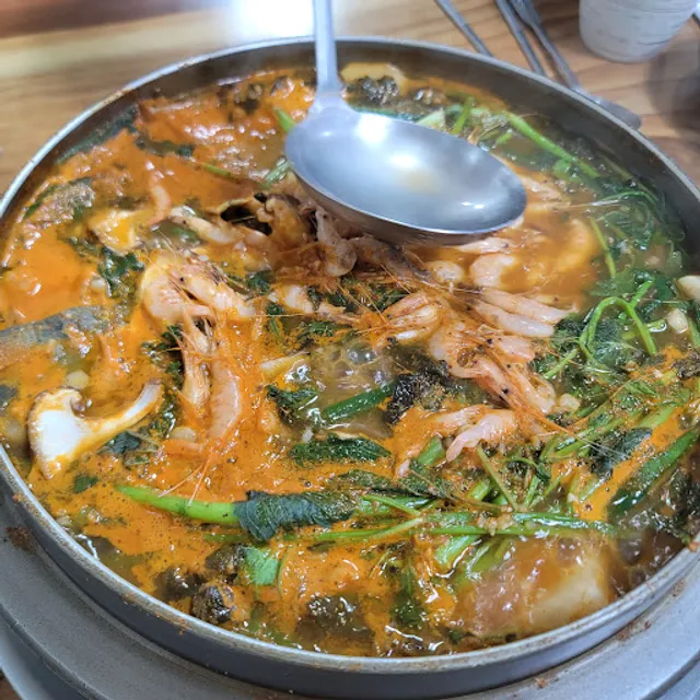 석산민물매운탕