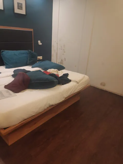 SilverKey Executive Stays 27887 Delhi Airport Mahipalpur