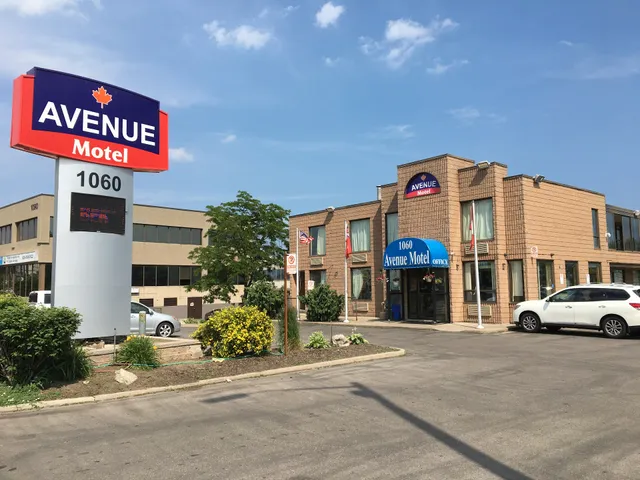 Avenue Motel
