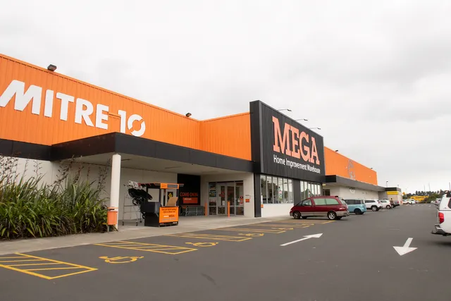 Mitre 10 MEGA New Lynn
