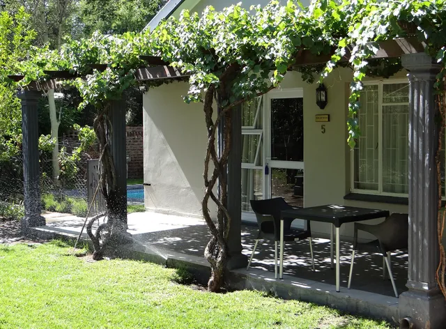 Accommodation @ LA PAIX Guest House Beaufort West