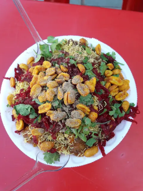 Karnavati Dabeli & Vadapav