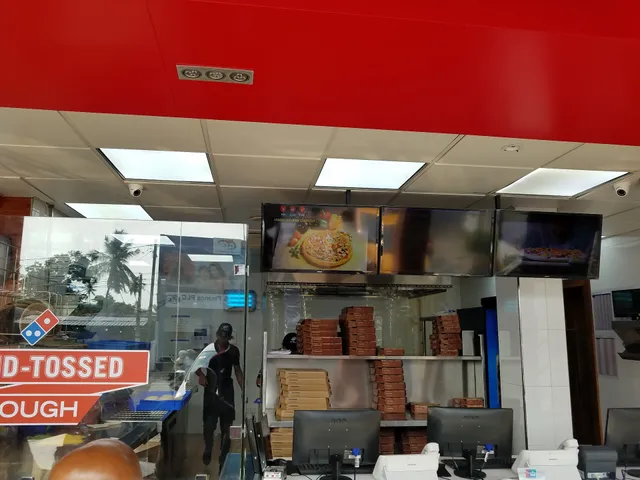 Domino's Pizza - Aluthgama