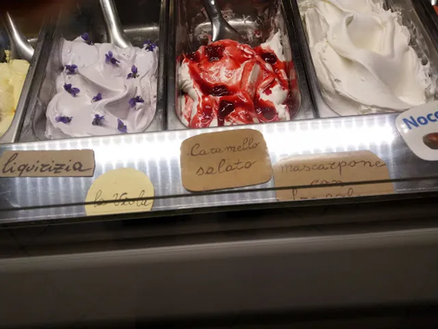 MISS Pistachio Ice Cream