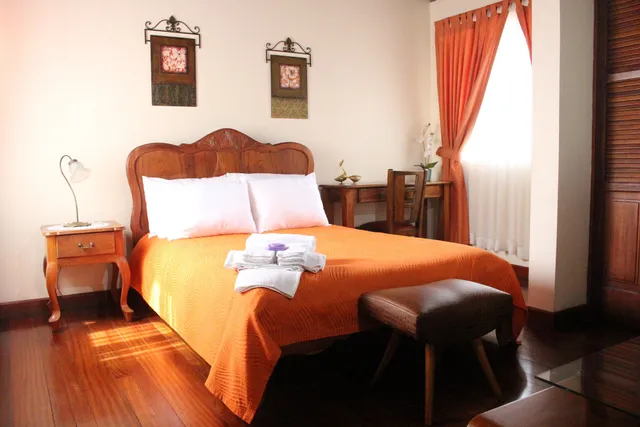 Casa Mora Bed and Breakfast