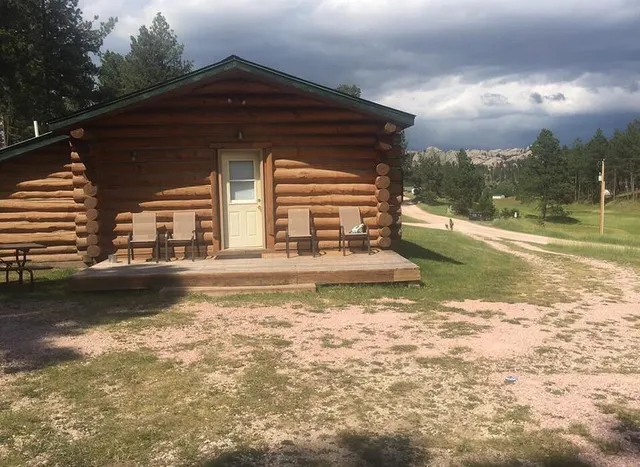 Custer Mountain Cabins & Campground