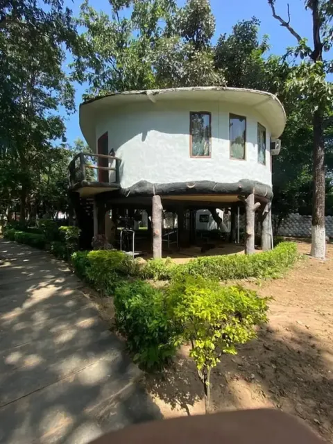 Tiger Woods Kanha Resort & Spa (Tiger Sanctuary)