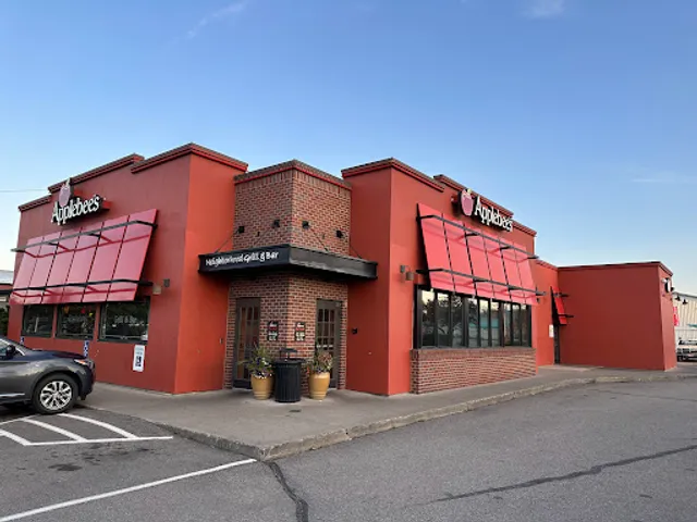 Applebee's Grill + Bar