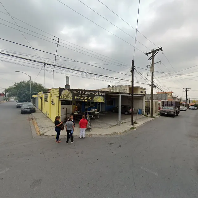 El Leñador Pollo La Lena Y Crane Asada