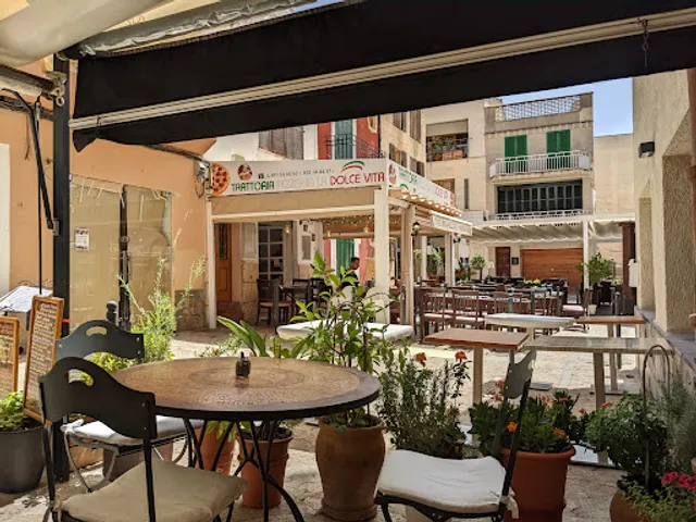 Natural Café Vegetarian & Vegan