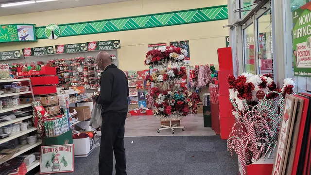 Lilburn Square Shopping Center