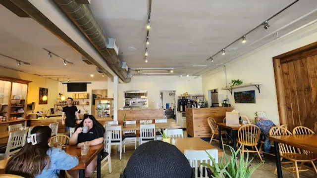 Humble Bee Bakery & Cafe