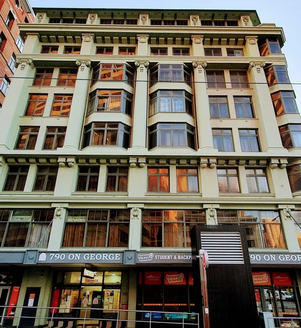 790 on George Backpackers