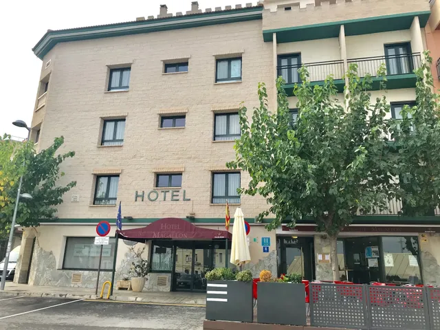 Hotel Magallón