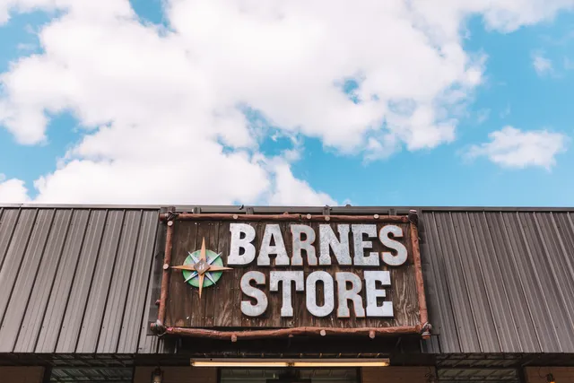 Barnes Store