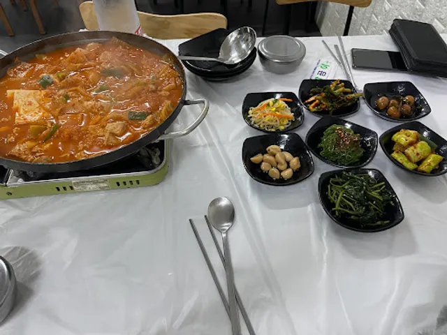 강변식당