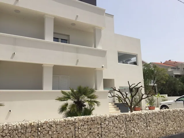 Diklo Beach Apartments