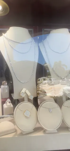 Le Classique Jewelers