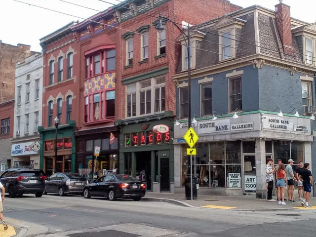 Holiday Inn Express & Suites Pittsburgh-South Side by IHG