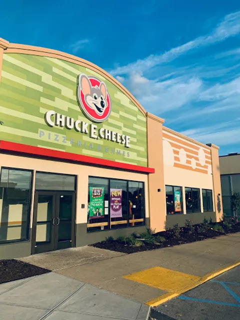 Chuck E. Cheese