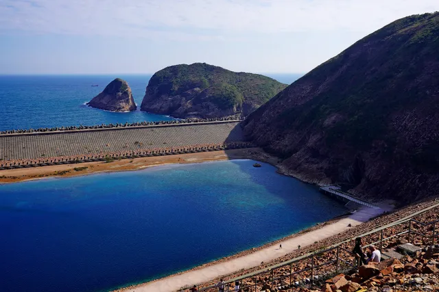 High Island Reservoir - Dolosse