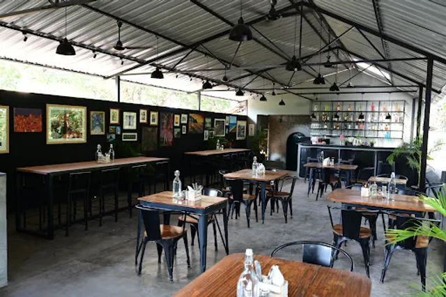 Diavola - Art Cafe, Pizzeria & Bar