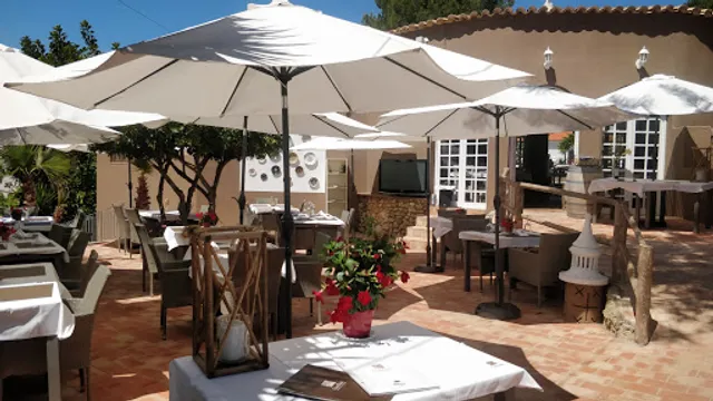 GumTree - Restaurant & Lounge