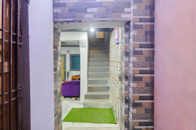 OYO GOLDEN KEY Guest House