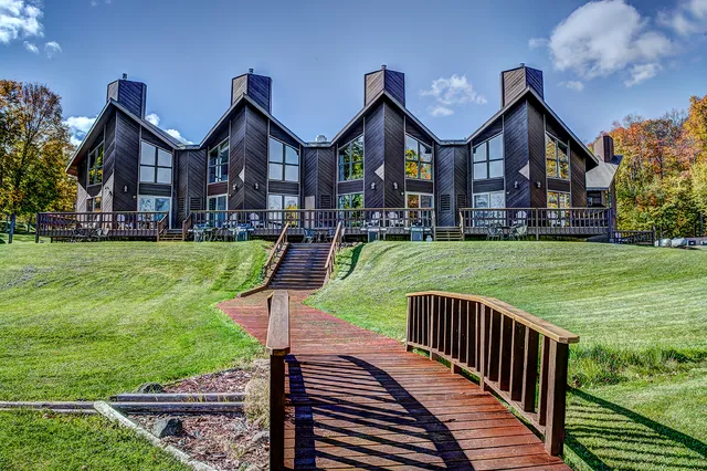 Nicolet Shores Resort