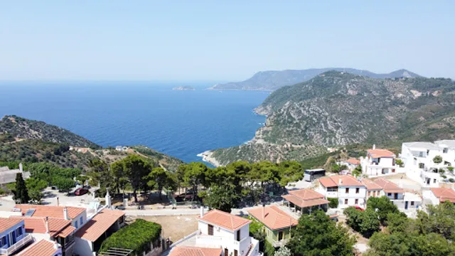 Εστιατόριο - Ψησταριά "Το Κάστρο"