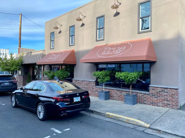 True | Kitchen + Bar