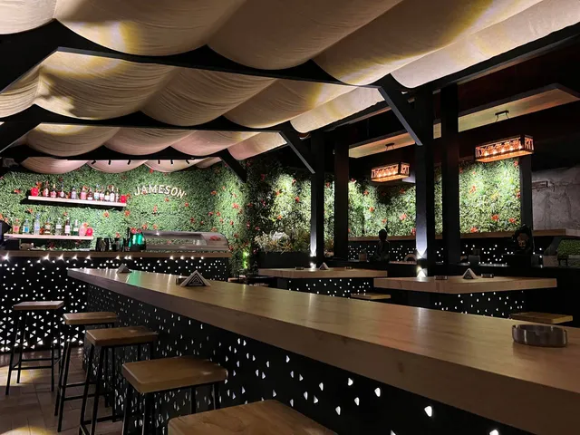 Oak Resto pub - ئۆک رێستۆ پەب