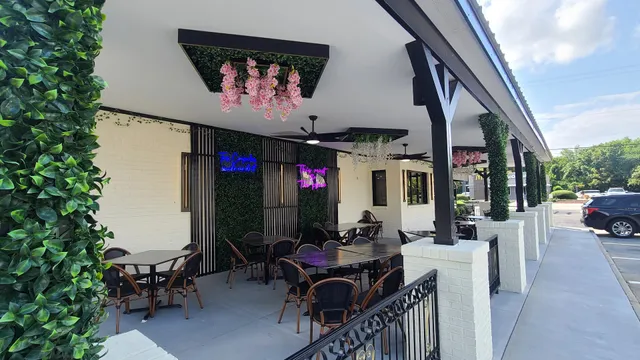 Tres Compadres Mexican Grill and Bar