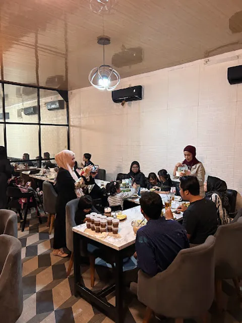 Atap Langit Cofee n Eatery