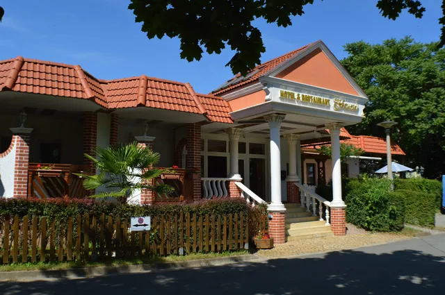 Hotel & Restaurant Feustel