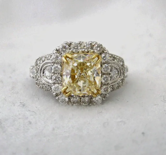 Fancy Flea Antiques & Fine Jewelry