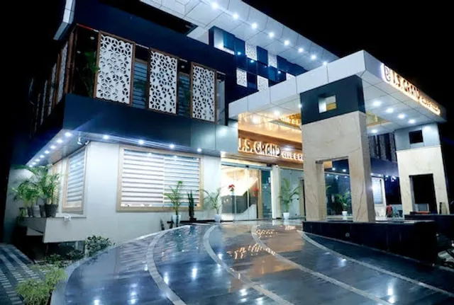 JS Grand Club & Resort