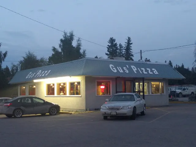 Gus' Pizza Place