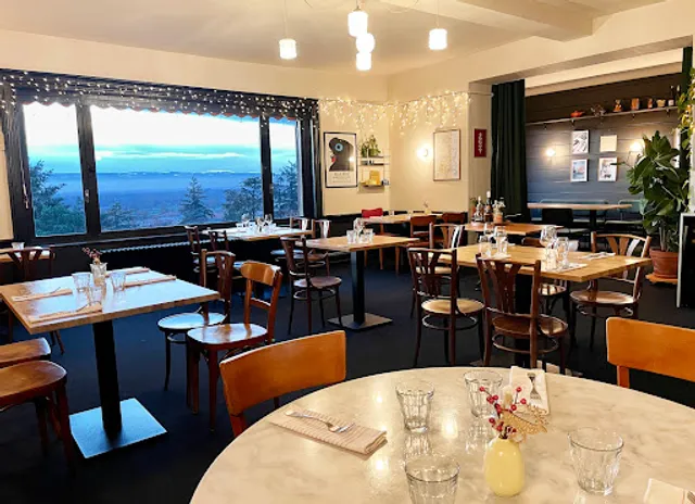 Restaurant La Poste Tout Simplement